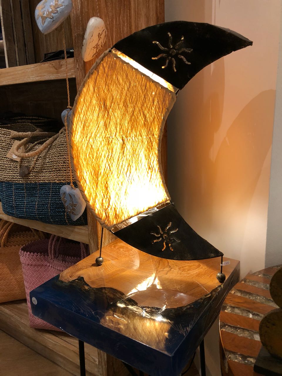Wood fiber moon lamp