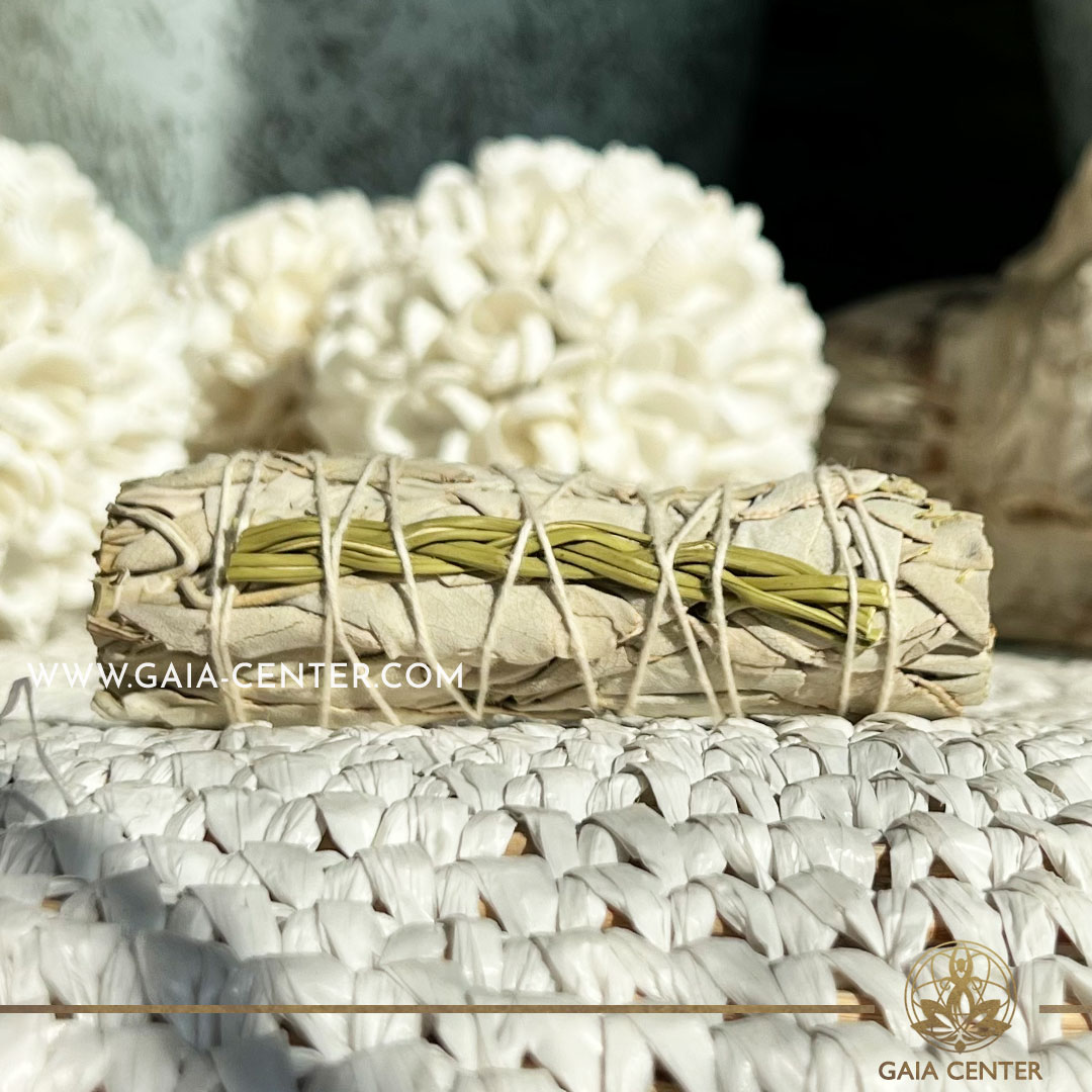 Californian White Sage and Sweetgrass Smudge Stick |10cm| Californian white Sage Smudge stick bundles for smudging ceremonies and space clearing at Gaia Center | Crystals and Incense shop in Cyprus. Order online, Cyprus islandwide delivery: Limassol, Paphos, Larnaca, Nicosia. Europe and worldwide shipping.