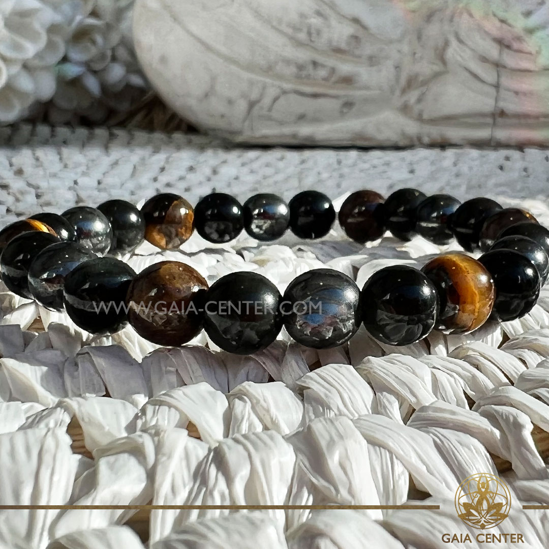 Crystal Bracelet Tigers Eye, Hematite, Obsidian and elastic string - made with 8mm gemstone beads. Crystal and Gemstone Jewellery Selection at Gaia Center Crystal Shop in Cyprus. Order crystals online, Cyprus islandwide delivery: Limassol, Larnaca, Paphos, Nicosia. Europe and Worldwide shipping.