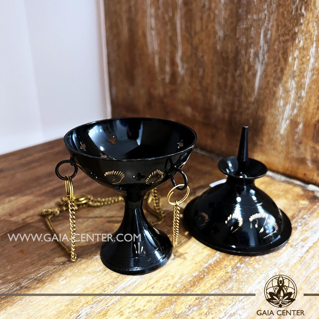 Metal incense burner hanging is ideal for burning loose incense or resins, incense cones. Star Pentagram design and a convenient chain for hanging. Selection of incense burners, aroma resins and smudge sticks for ceremonies and rituals at GAIA CENTER in Cyprus. Order online, Cyprus islandwide delivery: Limassol, Larnaca, Paphos, Nicosia. Europe and Worldwide shipping.