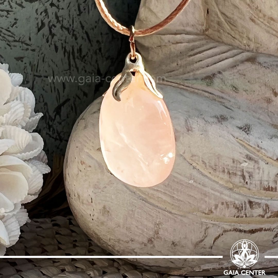Crystal Pendant - Pink Rose Quartz crystal floral design at GAIA CENTER Crystal Shop CYPRUS. Crystal jewellery and crystal pendants at Gaia Center crystal shop in Cyprus. Order online top quality crystals, Cyprus islandwide delivery: Limassol, Larnaca, Paphos, Nicosia. Europe and Worldwide shipping.