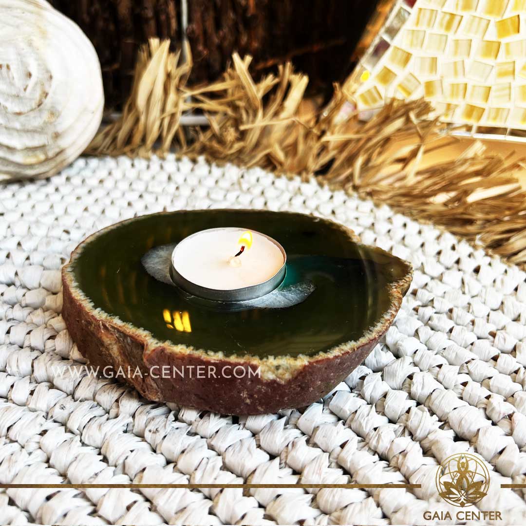 Crystal Candle Holder - Green Agate. Crystal and Gemstone selection at Gaia Center | Cyprus. Shop online at https://gaia-center.com. Cyprus island delivery: Limassol, Nicosia, Paphos, Larnaca. Europe and Worldwide shipping.