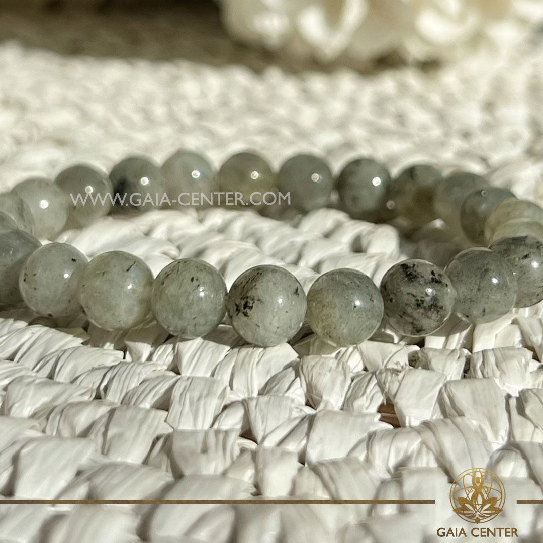 Crystal Bracelet Labradorite with Elastic string- made with 8mm gemstone beads. Crystal and Gemstone Jewellery Selection at Gaia Center Crystal Shop in Cyprus. Order crystals online, Cyprus islandwide delivery: Limassol, Larnaca, Paphos, Nicosia. Europe and Worldwide shipping.