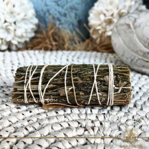 Lavender herb smudge stick bundles for smudging ceremonies and space clearing at Gaia Center | Crystals and Incense shop in Cyprus. Order online, Cyprus islandwide delivery: Limassol, Paphos, Larnaca, Nicosia. Europe and worldwide shipping.