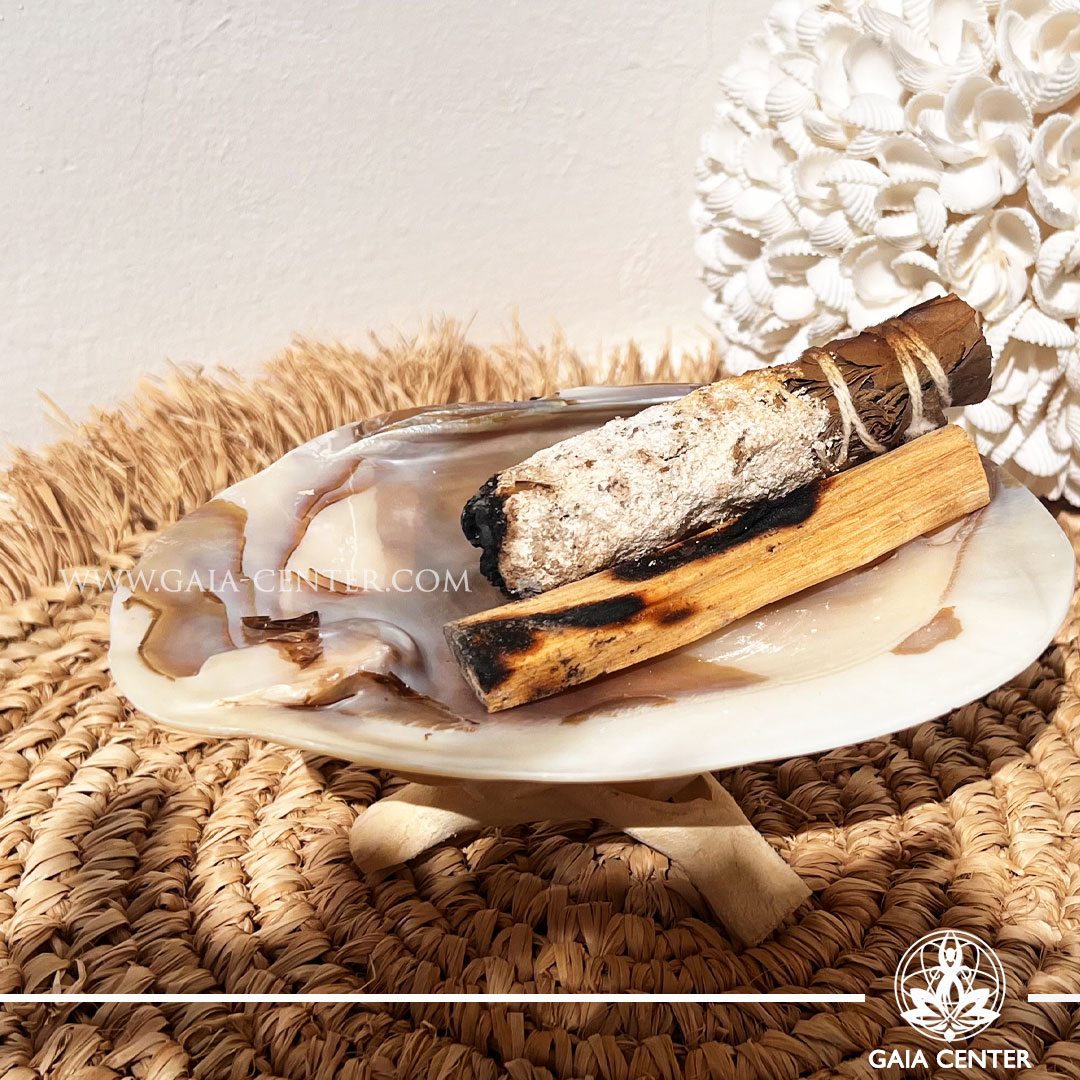Shell Mother of Pearl for Smudging – Natural Cleansing Tool at GAIA CENTER Crystal Shop in Cyprus. Bring a touch of the ocean’s beauty and calm energy into your spiritual rituals with our Mother of Pearl Shell, traditionally used as a smudging bowl for burning sage, palo santo, and other sacred herbs. Symbolism & Meaning Mother of Pearl is known for its gentle, protective energy. Represents purity, inner calm, and emotional balance. Shells have long been used in cleansing rituals to honor water energy, one of the four sacred elements (earth, air, fire, water). Gaia Center crystal shop in Cyprus. Order online, Cyprus islandwide delivery: Limassol, Larnaca, Paphos, Nicosia. Europe and Worldwide shipping.