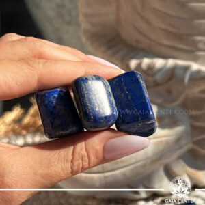 Lapis Lazuli AA-quality polished tumbled stones from Afganistan |XLarge-30-35mm| at Gaia Center crystal shop in Cyprus. Crystal tumbled stones and rough minerals at Gaia Center crystal shop in Cyprus. Order crystals online top quality crystals, Cyprus islandwide delivery: Limassol, Larnaca, Paphos, Nicosia. Europe and Worldwide shipping.