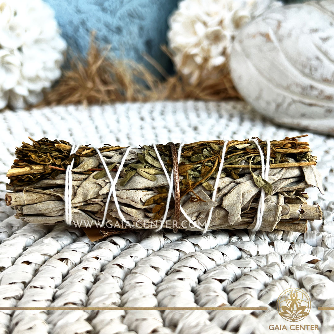 Californian White Sage and Ruda Rue small smudge stick bundles for smudging ceremonies and space clearing at Gaia Center | Crystals and Incense shop in Cyprus. Order online, Cyprus islandwide delivery: Limassol, Paphos, Larnaca, Nicosia. Europe and worldwide shipping.