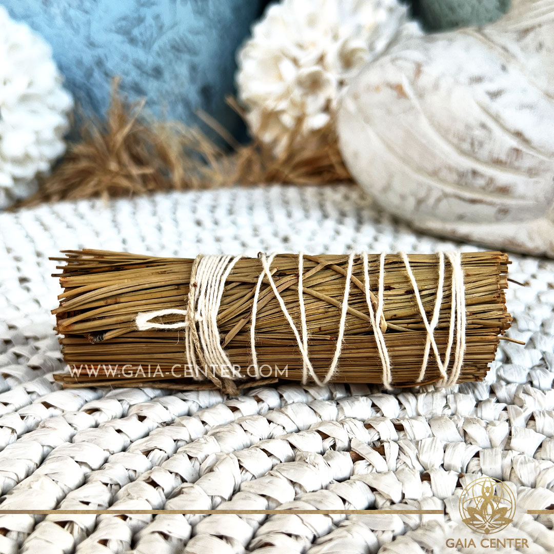 Herbal Pine Scented small smudge stick bundles for smudging ceremonies and space clearing at Gaia Center | Crystals and Incense shop in Cyprus. Order online, Cyprus islandwide delivery: Limassol, Paphos, Larnaca, Nicosia. Europe and worldwide shipping.