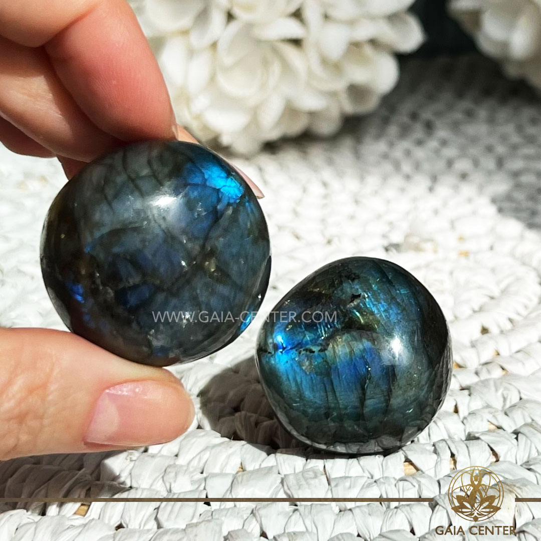 Labradorite Large Tumblestone |Top 1st Quality| from Madagascar at Gaia Center Crystal Shop in Cyprus. Crystal and Gemstone Jewellery Selection at Gaia Center in Cyprus. Order online, Cyprus islandwide delivery: Limassol, Larnaca, Paphos, Nicosia. Europe and Worldwide shipping.