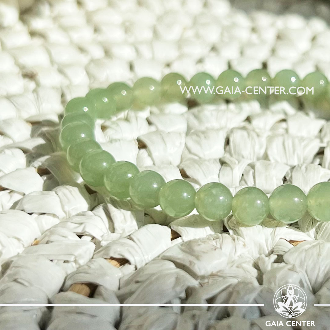 Crystal Bracelet Green Jade with Elastic string- made with 6mm gemstone beads. Crystal and Gemstone Jewellery Selection at Gaia Center Crystal Shop in Cyprus. Order crystals online, Cyprus islandwide delivery: Limassol, Larnaca, Paphos, Nicosia. Europe and Worldwide shipping.