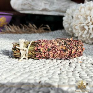 Smudge Stick Sahumitos Roses Love by Sagrada Madre—a blend of ancient wisdom and floral elegance. Infused with the pure essence of roses, this sacred smudge stick is meticulously crafted to elevate your spiritual rituals and cleanse your space with love and positivity. Each hand-rolled stick is lovingly made using sustainably sourced materials, ensuring a connection to nature's harmony with every burn. Whether you're clearing negative energy, invoking romance, or simply seeking a moment of tranquility, let the gentle aroma of roses envelop your senses and uplift your soul. Ceremonial items for space clearing and meditation rituals at Gaia Center in Cyprus. Buy online, Cyprus islandwide delivery: Limassol, Paphos, Larnaca, Nicosia.