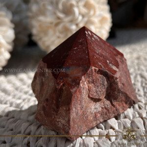Petrified Wood Crystal Point for grounding and healing – buy online in Cyprus. Crystal points, towers and obelisks selection at Gaia Center Crystal shop in Cyprus. Order online, Cyprus islandwide delivery: Limassol, Larnaca, Paphos, Nicosia. Europe and Worldwide shipping.