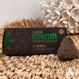 Sagrada Madre Sacred Geometry 31 herbs | 4pcs. These smudge triangles are crafted from high-quality ingredients Ideal for rituals and meditation, they offer a powerful purification experience