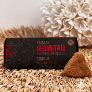 Sagrada Madre Sacred Geometry Sandalwood | 4pcs. These smudge triangles are crafted from high-quality ingredients Ideal for rituals and meditation, they offer a powerful purification experience